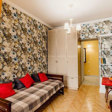 Honey Pie Apartment Lviv Kültér fotó