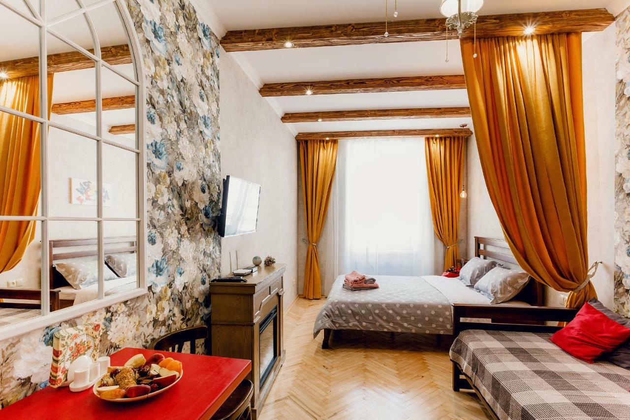 Honey Pie Apartment Lviv Kültér fotó