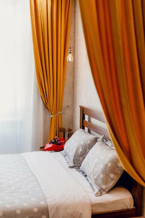 Honey Pie Apartment Lviv Kültér fotó