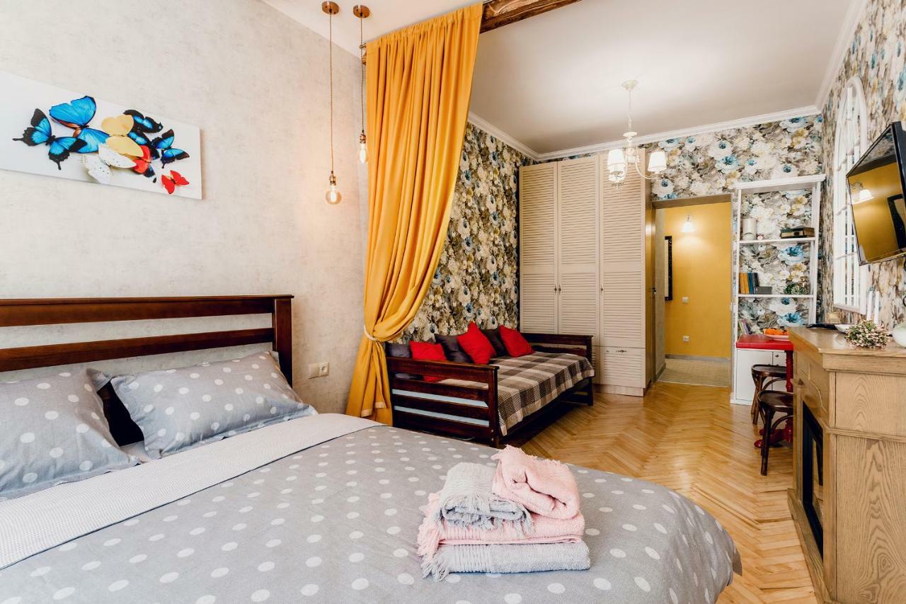 Honey Pie Apartment Lviv Kültér fotó